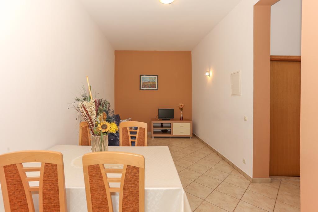 Apartments Meri Seget Vranjica Dış mekan fotoğraf